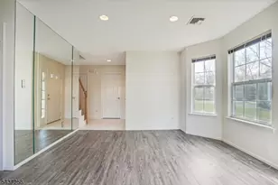 16 Lagoon Way, Roxbury Township, NJ 07852 - Photo 7