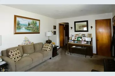 633 S Lincoln Ave, Woodbridge Township, NJ 07095 - Photo 3