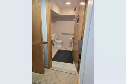 237 Adams St, Newark, NJ 07105 - Photo 5