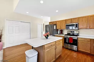13 Fairchild Ln, Wantage, NJ 07461 - Photo 9