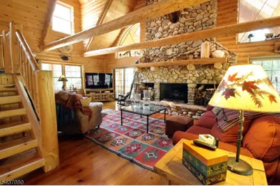 31 Kent Rd, Hampton Township, NJ 07860 - Photo 5