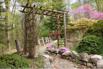 31 Kent Rd, Hampton Township, NJ 07860 - Photo 25