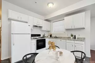 64 James St, Newark, NJ 07102 - Photo 3