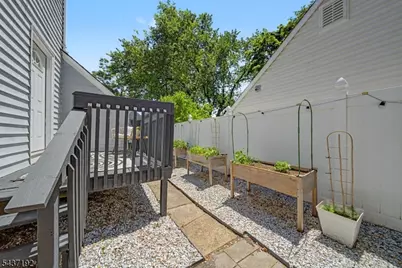 2254 Halsey St, Union Township, NJ 07083 - Photo 23