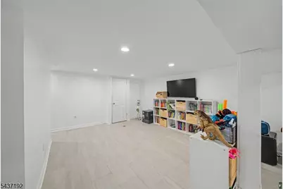 2254 Halsey St, Union Township, NJ 07083 - Photo 21