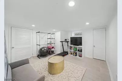 2254 Halsey St, Union Township, NJ 07083 - Photo 19