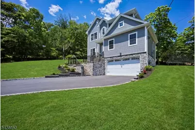 518-520 Cardinal Ln, Green Brook Township, NJ 08812 - Photo 3