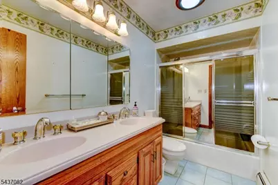 11 Yellow Brick Rd, Wayne, NJ 07470 - Photo 27