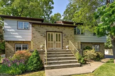 11 Yellow Brick Rd, Wayne, NJ 07470 - Photo 5