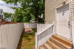 835 E 2nd St, Plainfield, NJ 07062 - Photo 23