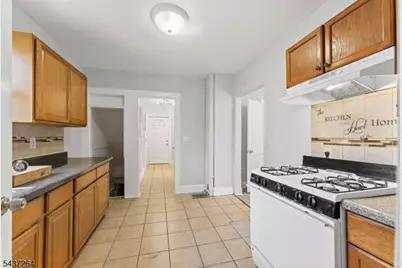 835 E 2nd St, Plainfield, NJ 07062 - Photo 11