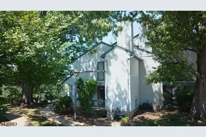 502 Woodbridge Commons Way, Woodbridge Township, NJ 08830 - Photo 7