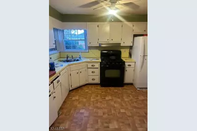 2801 Dewitt Ter, Linden, NJ 07036 - Photo 7