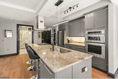 40 West Park Place Unit #305, Morristown, NJ 07960 - Photo 5