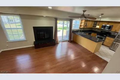 371 Hawkshead Way, Franklin Township, NJ 08873 - Photo 9