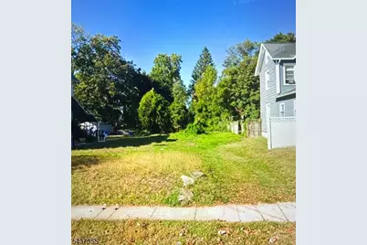 1315 Randolph Rd, Plainfield, NJ 07060 - Photo 1