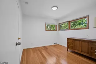 18 Aspen Rd, West Orange Township, NJ 07052 - Photo 13