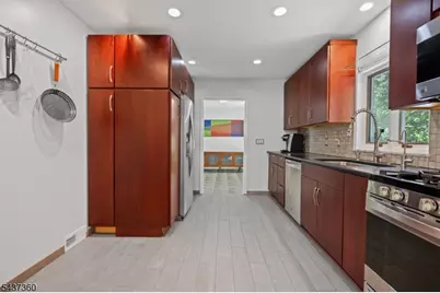 18 Aspen Rd, West Orange Township, NJ 07052 - Photo 3