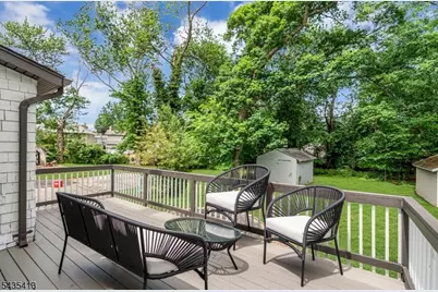 529 Wheatsheaf Rd, Roselle, NJ 07203 - Photo 25