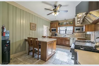 71 Bartholdi Ave, Butler, NJ 07405 - Photo 5