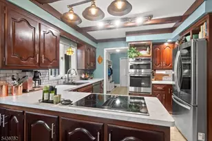 21 Carteret St, West Milford Twp., NJ 07480 - Photo 17