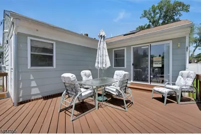12 Evelyn Pl, East Hanover Township, NJ 07936 - Photo 17