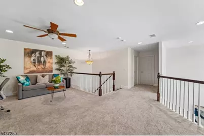 76 Schindler Way, Fairfield Twp., NJ 07004 - Photo 19