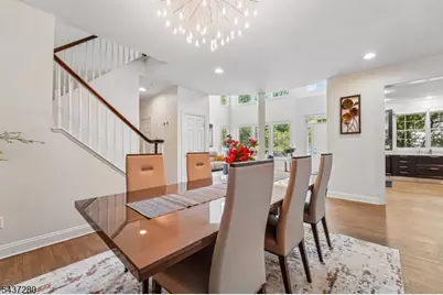76 Schindler Way, Fairfield Twp., NJ 07004 - Photo 5