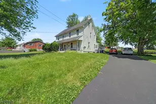 700 Vulcanite Ave, Alpha, NJ 08865 - Photo 3