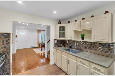 37 Schmitt Road, West Orange Township, NJ 07052 - Photo 9