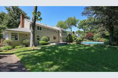 2278 Edgewood Ter, Scotch Plains Township, NJ 07076 - Photo 37