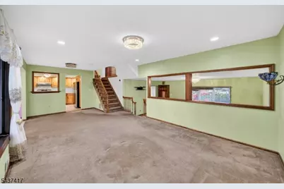 95 Pine St, Woodbridge Township, NJ 08830 - Photo 5