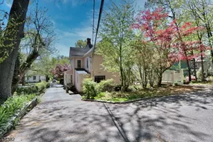 44 Christopher St, Montclair, NJ 07042 - Photo 41