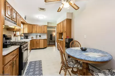 5 Pinewood Ter, Fairfield, NJ 07004 - Photo 7