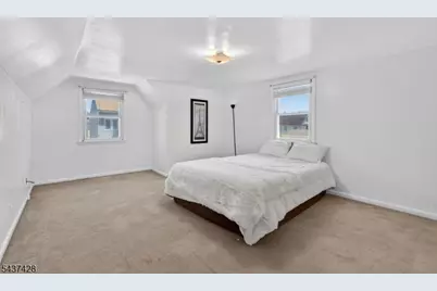 1089 E 23rd St, Paterson, NJ 07513 - Photo 21