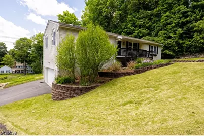 1 Bantry Ct, Vernon, NJ 07422 - Photo 5