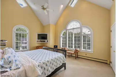 457 Russell Ave, Wyckoff Township, NJ 07481 - Photo 19