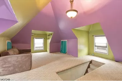 126 Berwyn St, Roselle Park, NJ 07204 - Photo 23