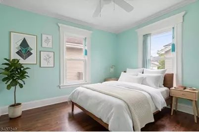 126 Berwyn St, Roselle Park, NJ 07204 - Photo 17