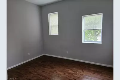 33 2nd St #6, Raritan, NJ 08869 - Photo 5