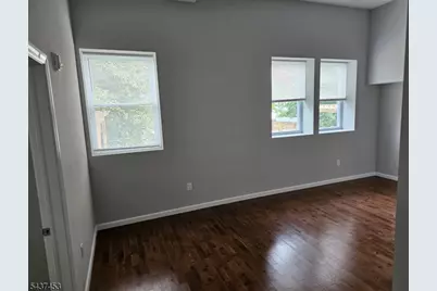 33 2nd St #6, Raritan, NJ 08869 - Photo 7
