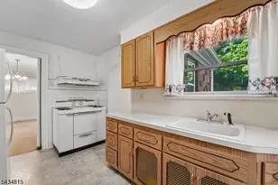124 Walker Rd, West Orange Township, NJ 07052 - Photo 13