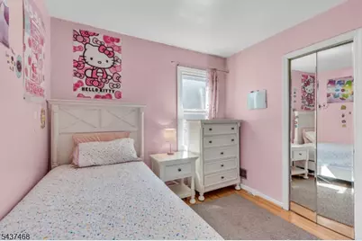 7 Washington Ave, Elmwood Park, NJ 07407 - Photo 11