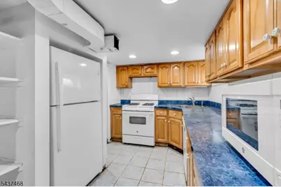 7 Washington Ave, Elmwood Park, NJ 07407 - Photo 31