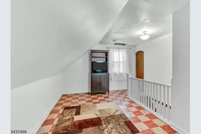 7 Washington Ave, Elmwood Park, NJ 07407 - Photo 21