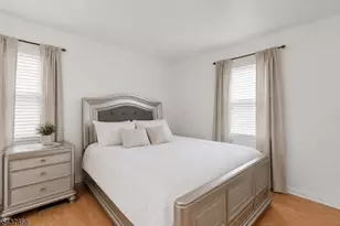 7 Washington Ave, Elmwood Park, NJ 07407 - Photo 7