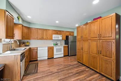 5 Saint Andrews Ln, Clinton Township, NJ 08801 - Photo 13