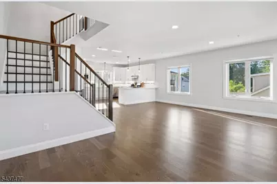 22B Arcadia Pl, Union Township, NJ 07088 - Photo 15