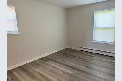 44 Burgh Ave, Clifton, NJ 07011 - Photo 7