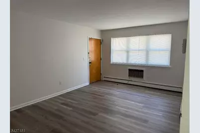 44 Burgh Ave, Clifton, NJ 07011 - Photo 5
